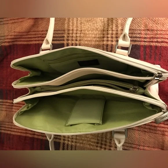 HOBO Leather Handbag - Picture 4 of 8